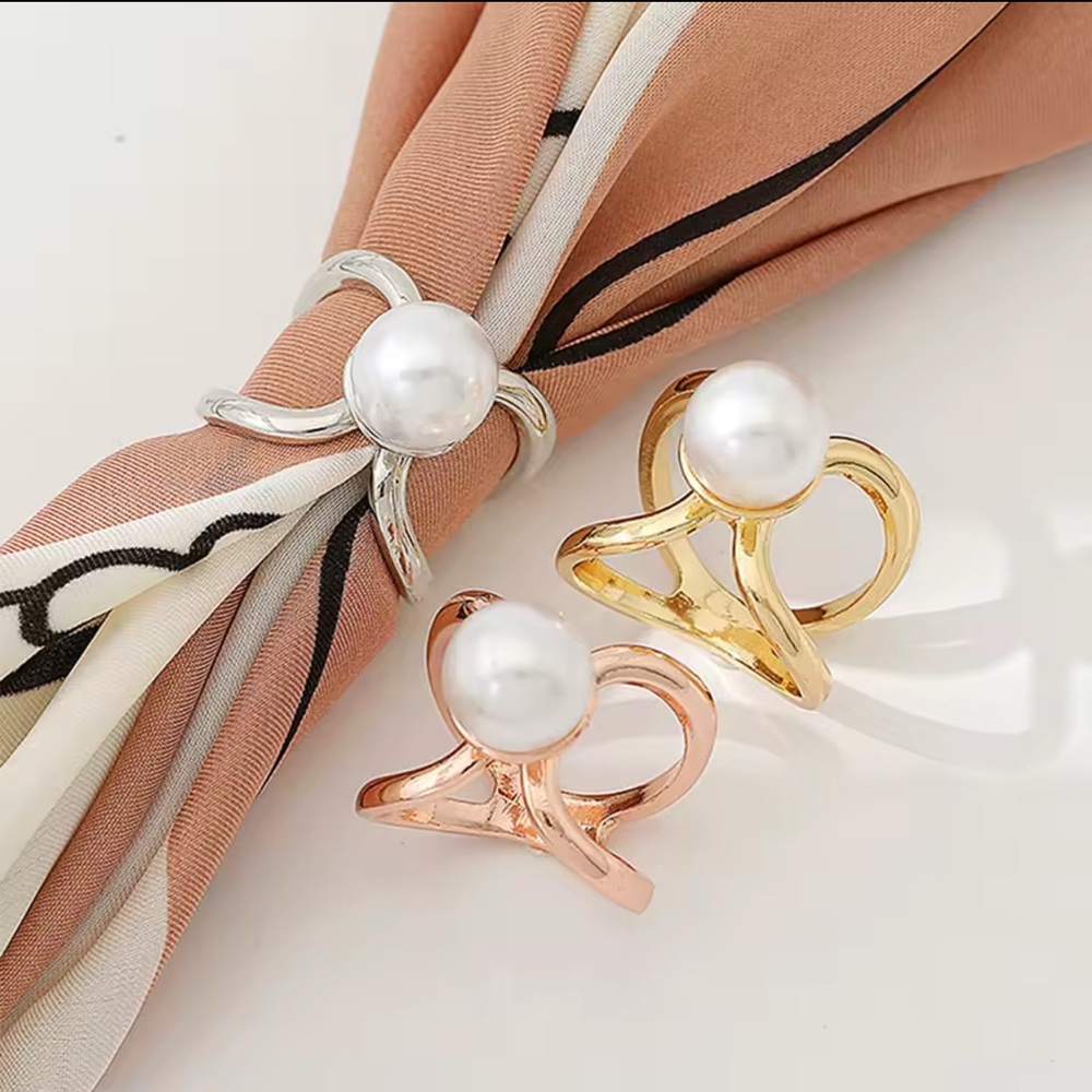 Silk scarf holder
